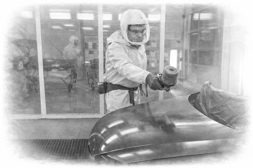 Torsten Rittinghaus bei der Einweisung in die Lackierung beim Kunden Sherwin Williams in den Niederlanden.