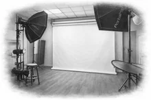 Film und Fotoproduktion in unterschiedlichen Sets.